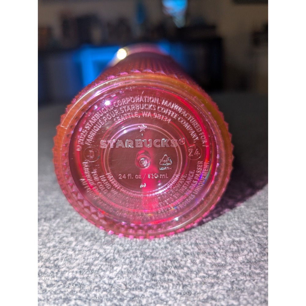 Starbucks pink studded 2024 24oz Tumbler - Picture 8 of 10